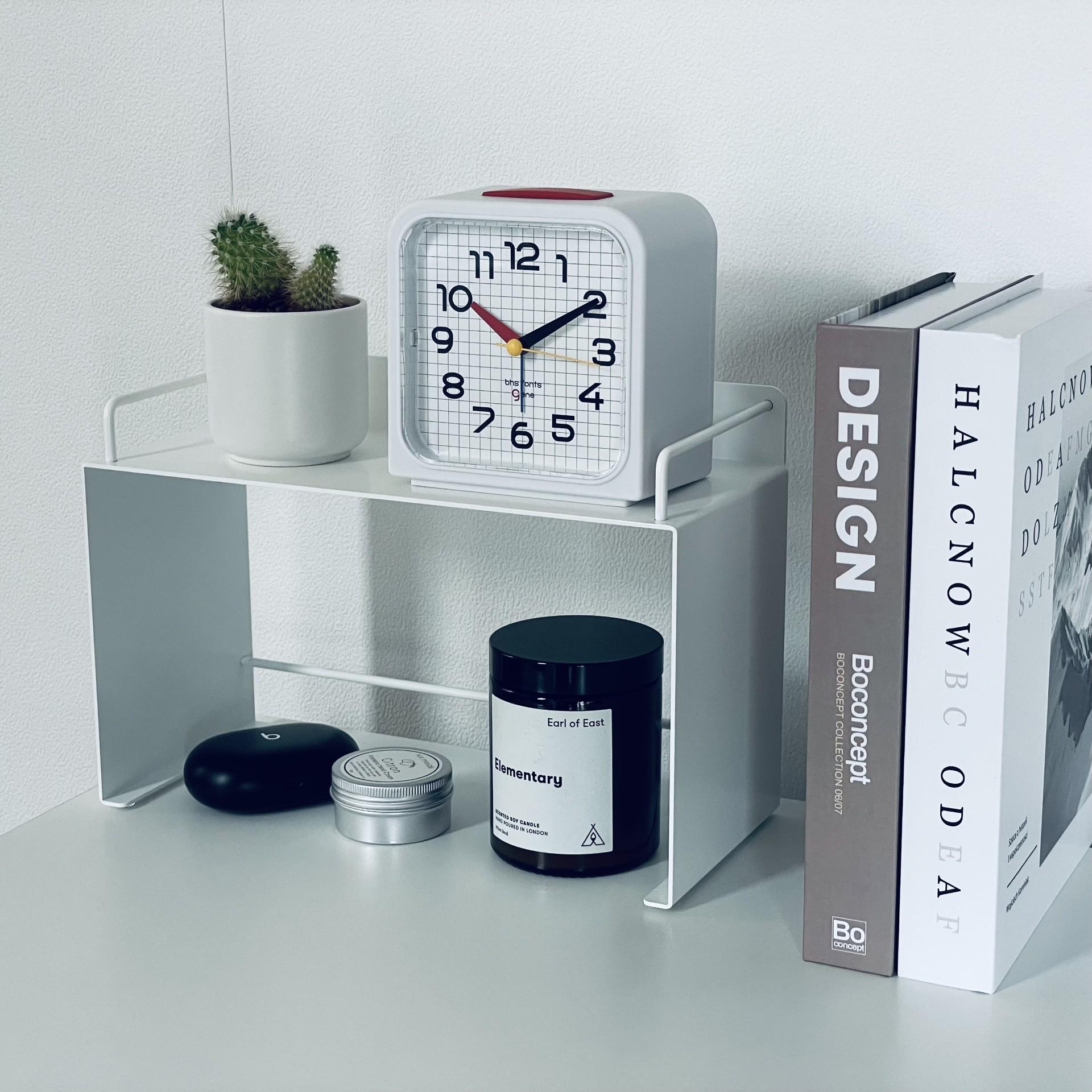 small shelf color:white